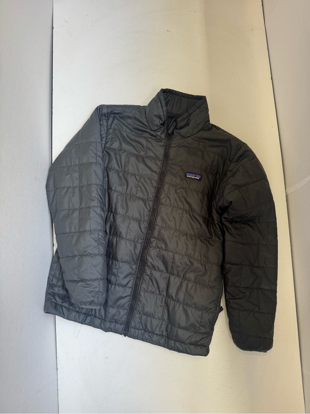 Patagonia kids nano puff jacket, gray, size large 12
